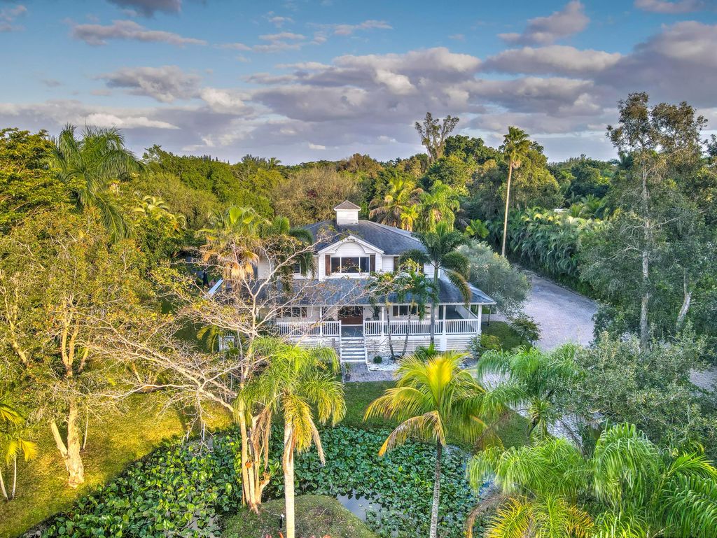 Photo of 6402 SW 185th Way, Southwest Ranches, FL 33332 (MLS # R11059457)