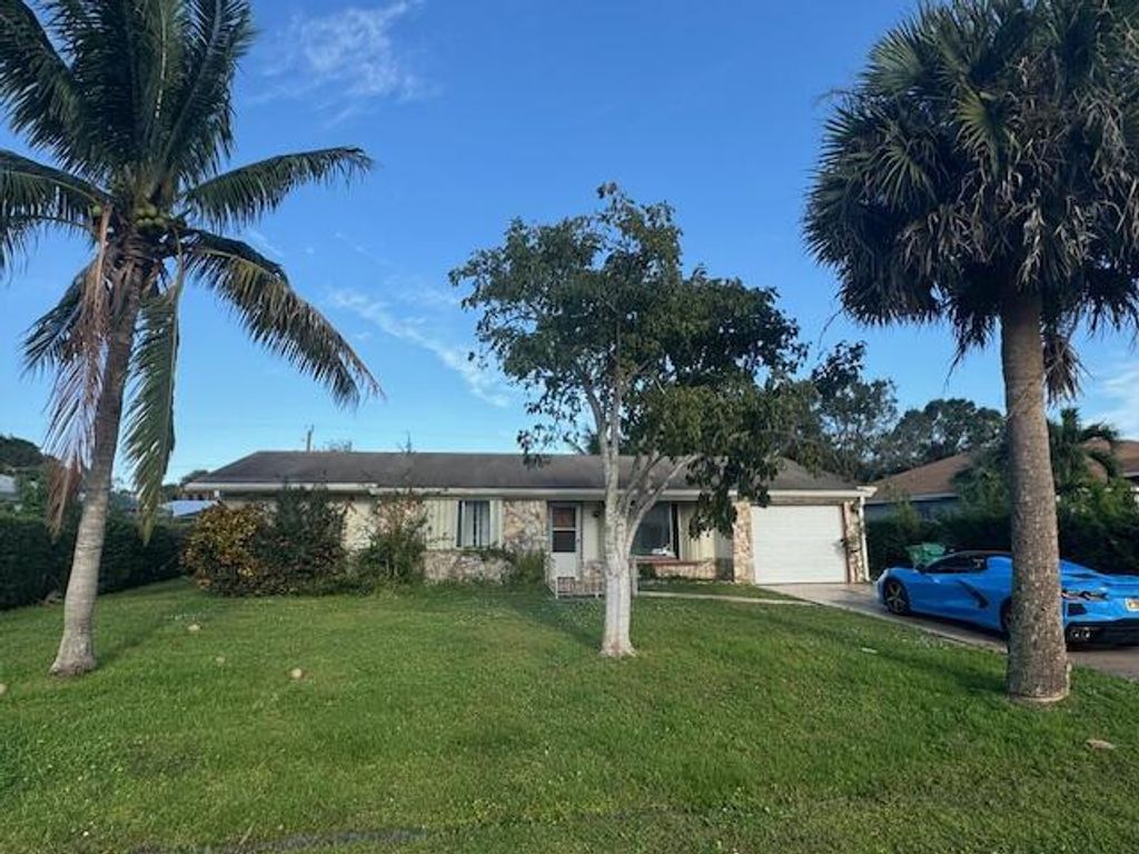 Photo of 2285 SE Seafury Lane, Port Saint Lucie, FL 34952 (MLS # R11037582)