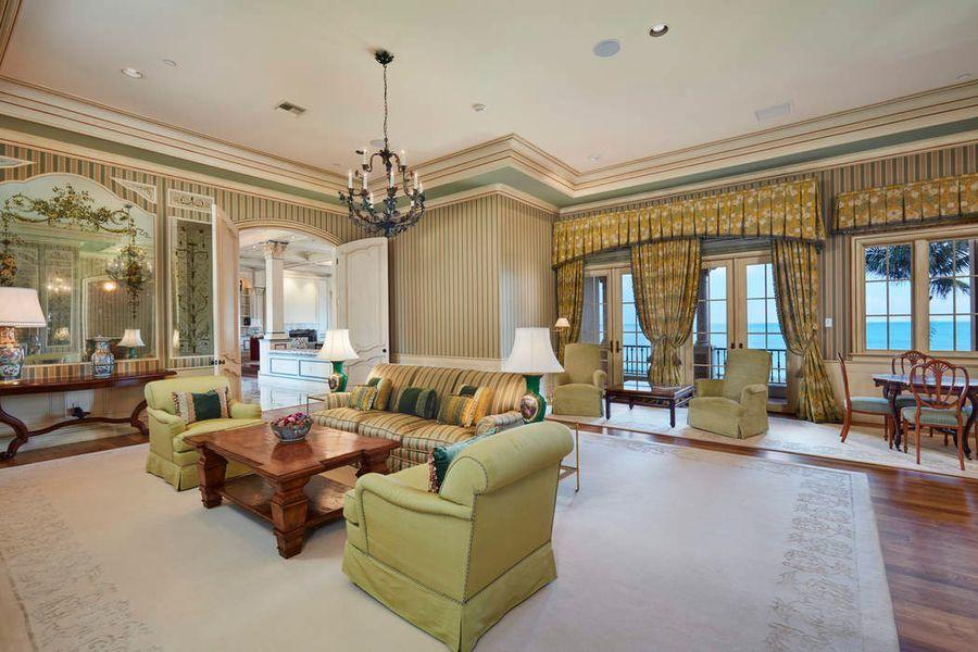 PALM BEACH ESTATES - Residential