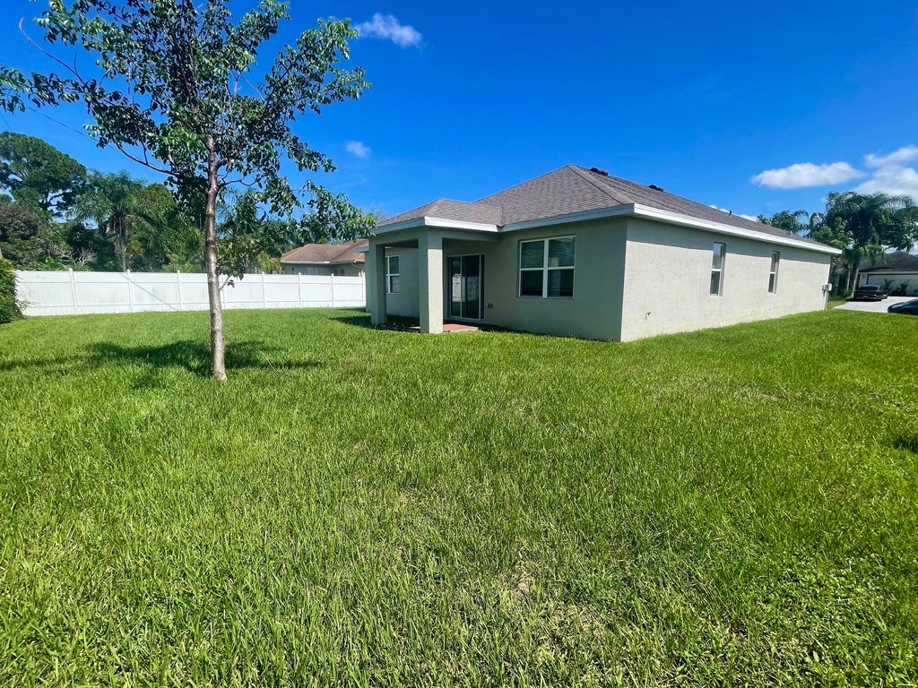 Photo of 1537 SW Meridian Avenue, Port Saint Lucie, FL 34953 (MLS # B26026415)