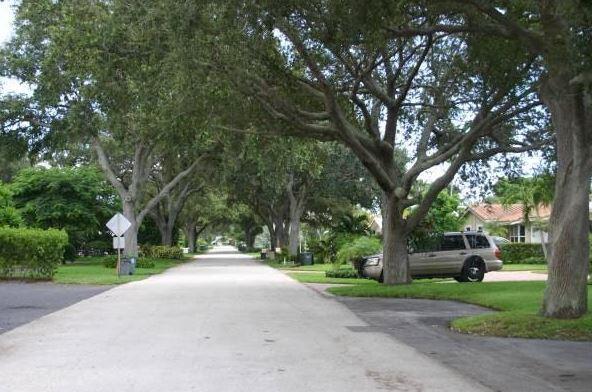 LIGHTHOUSE POINT ESTATES - Residential Lease