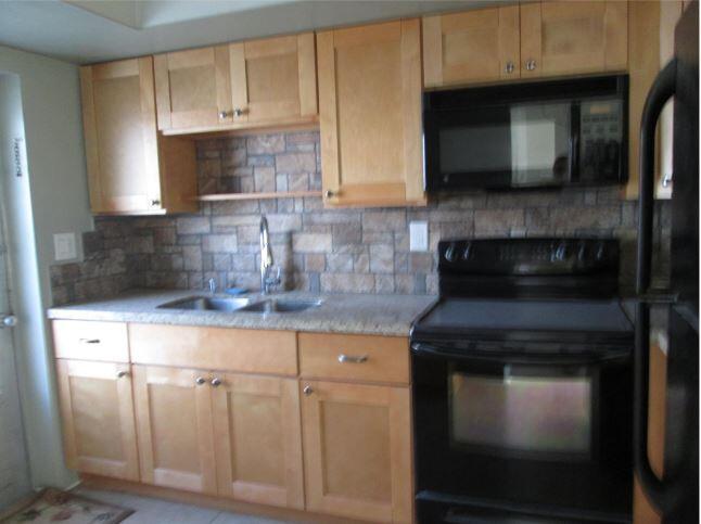 LIGHTHOUSE POINT ESTATES - Residential Lease