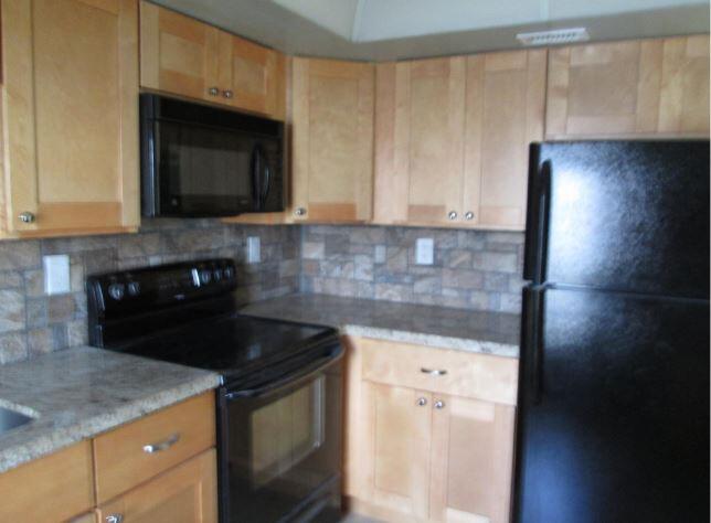 LIGHTHOUSE POINT ESTATES - Residential Lease