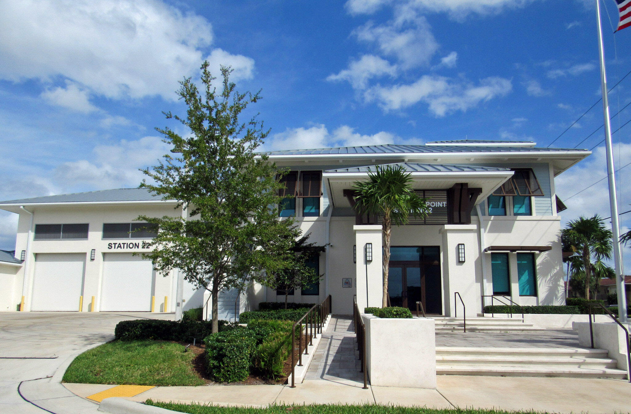 LIGHTHOUSE POINT ESTATES - Residential Lease