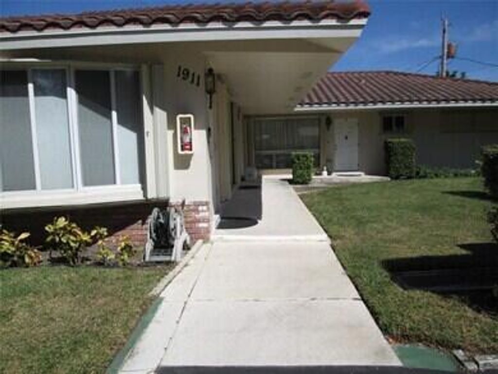 Photo of 1911 NE 27th Court #3, Lighthouse Point, FL 33064 (MLS # B26027015)