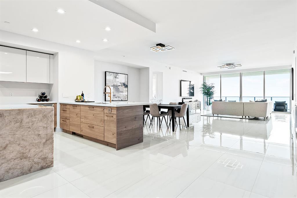 5000 NORTH OCEAN - Residential