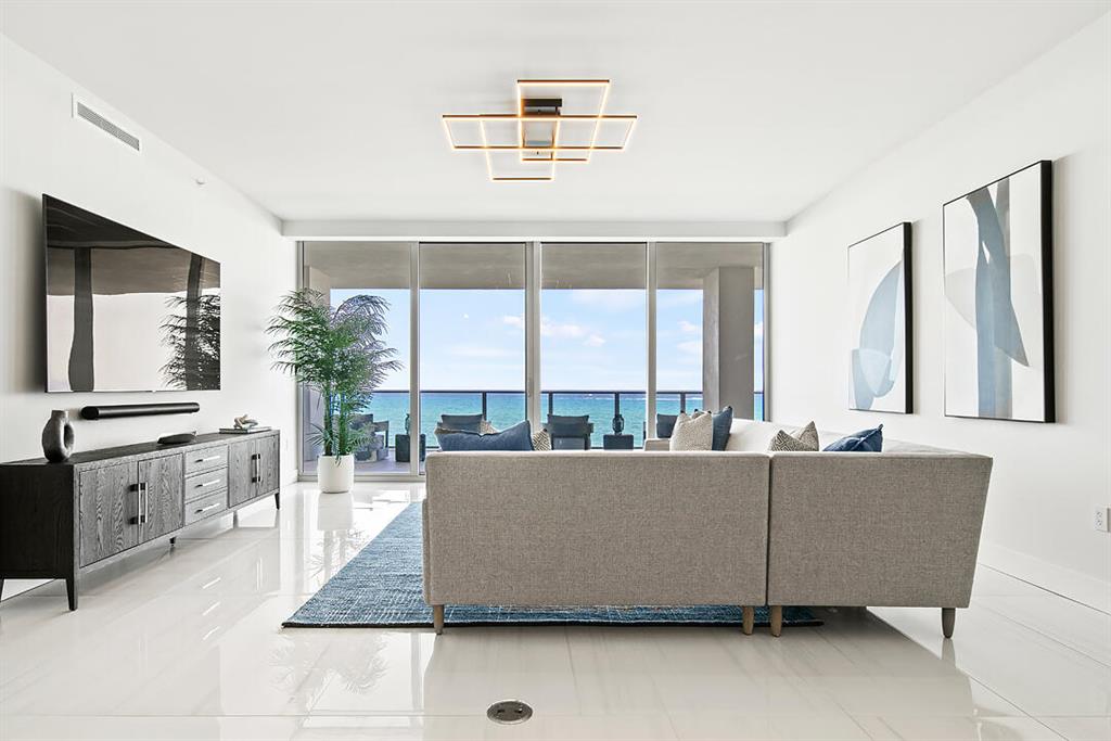 5000 NORTH OCEAN - Residential