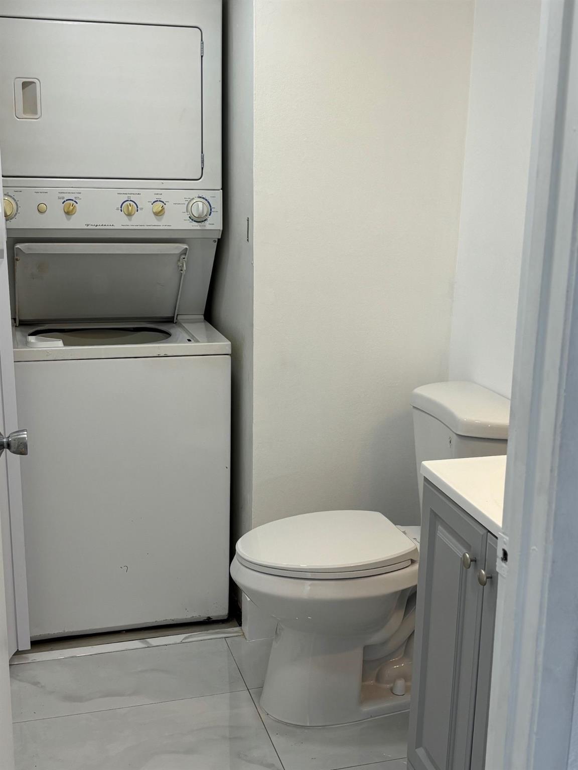 HABITAT II CONDO - Residential