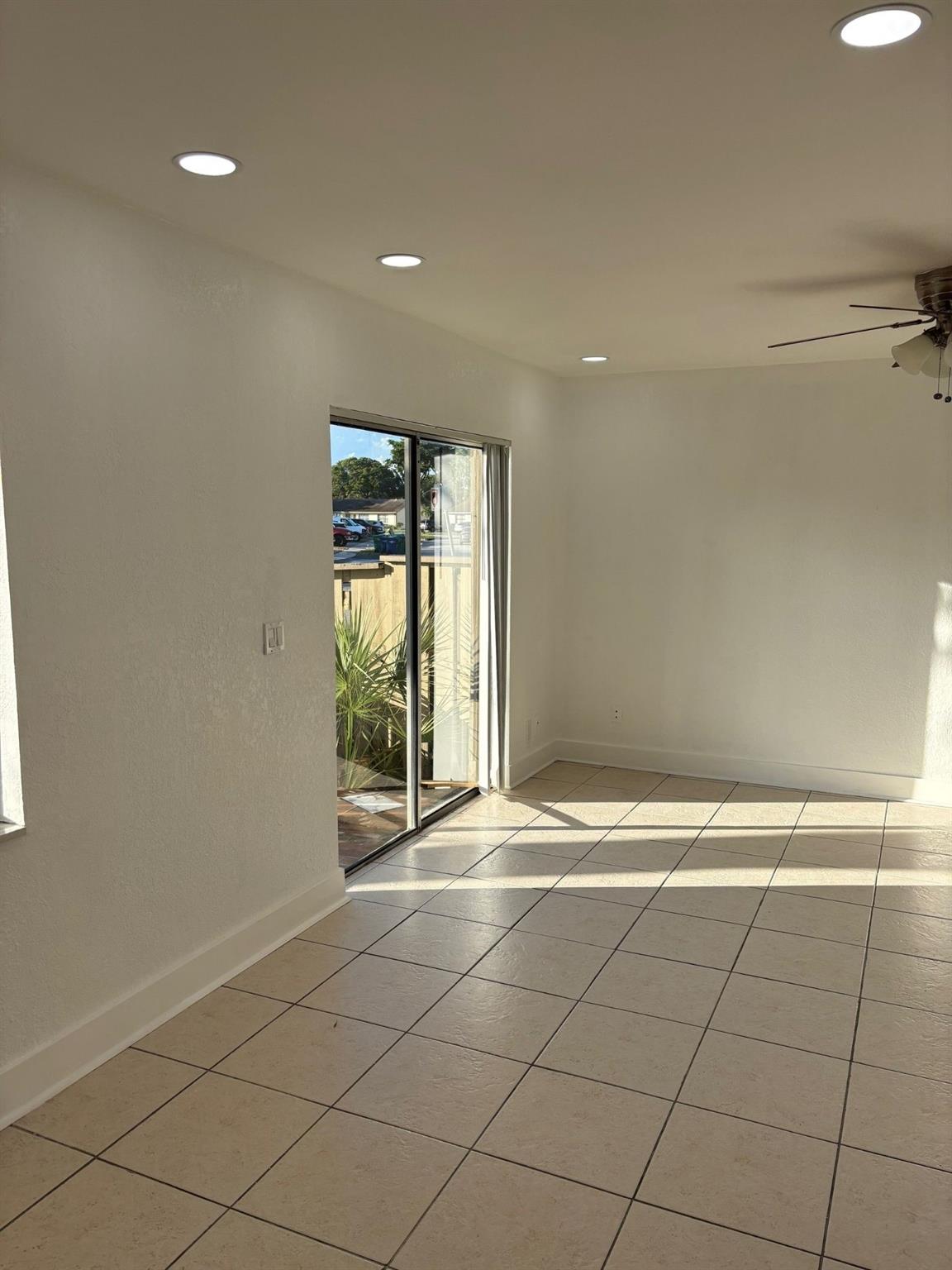 HABITAT II CONDO - Residential