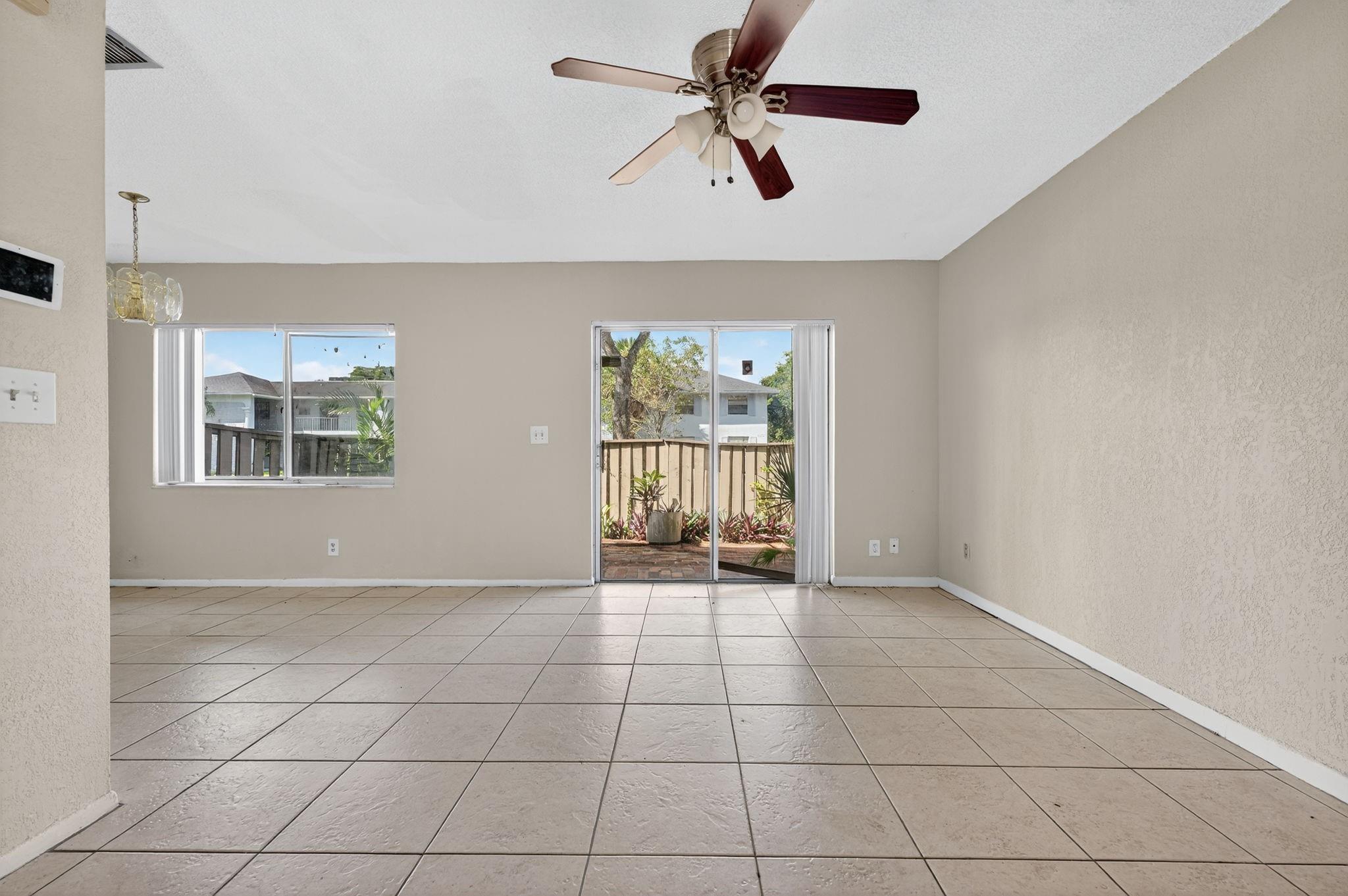 HABITAT II CONDO - Residential