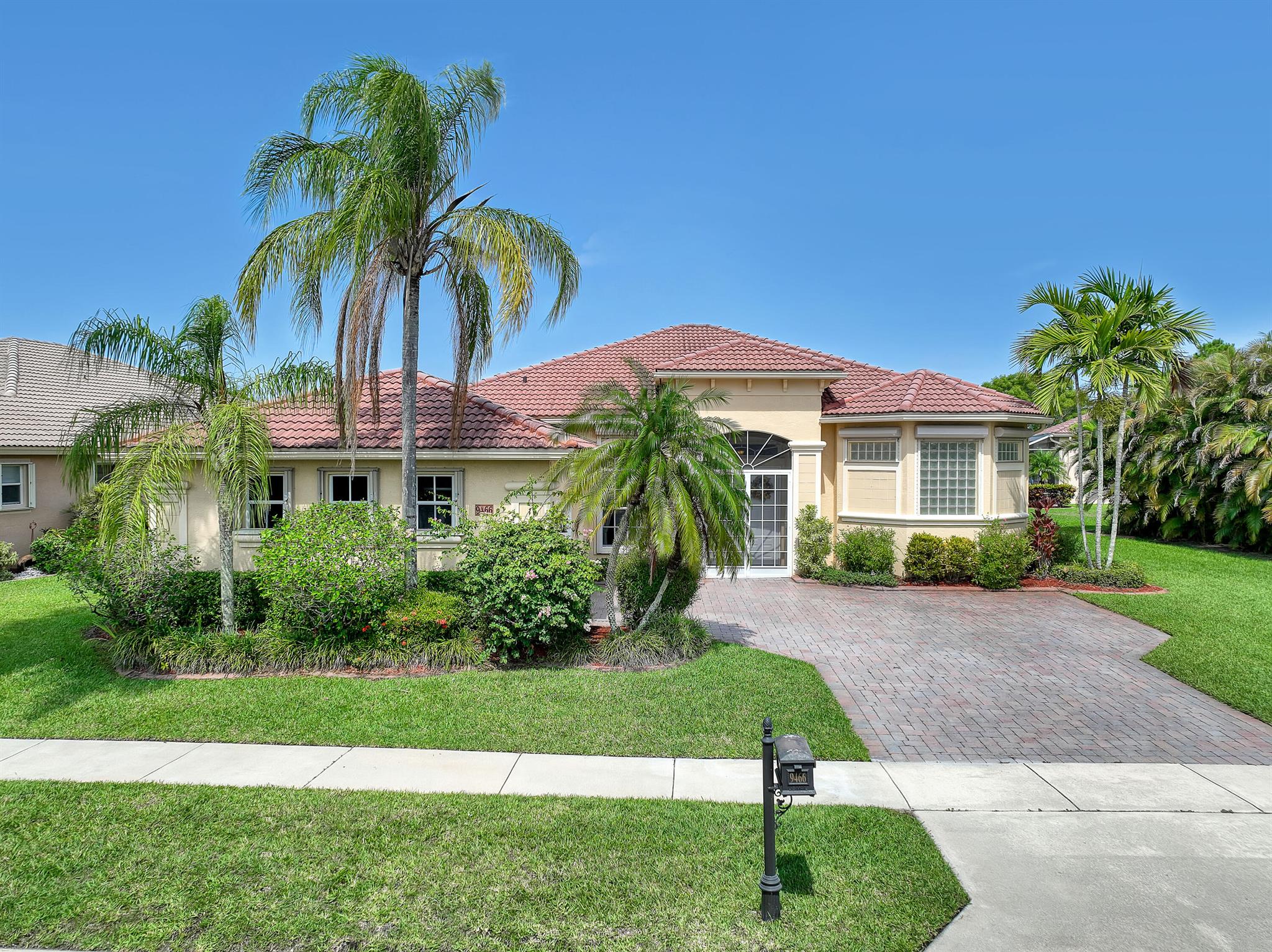 9466 Lantern Bay Circle