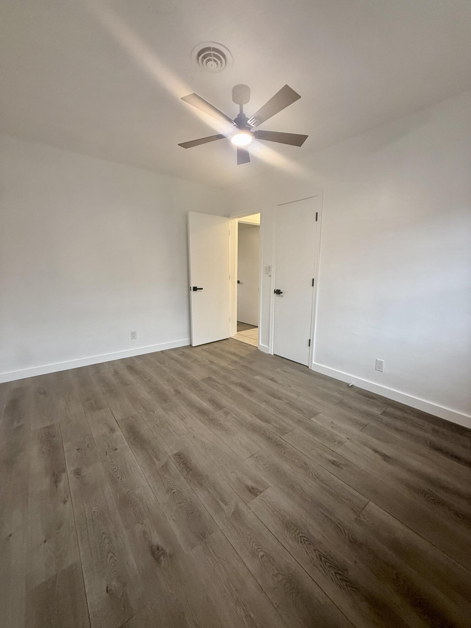 OCEAN DRIVE ESTATES - Residential Lease