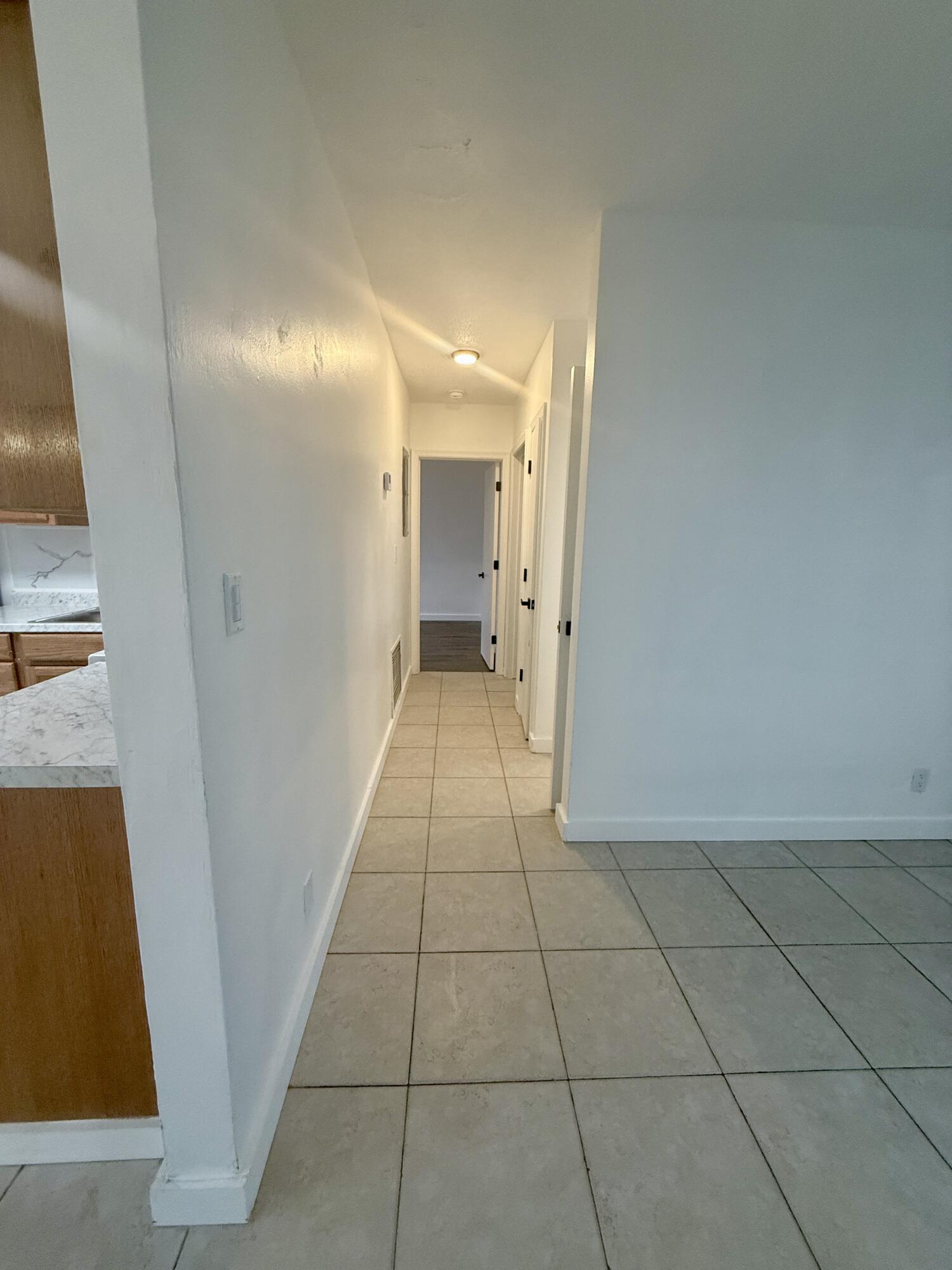 OCEAN DRIVE ESTATES - Residential Lease