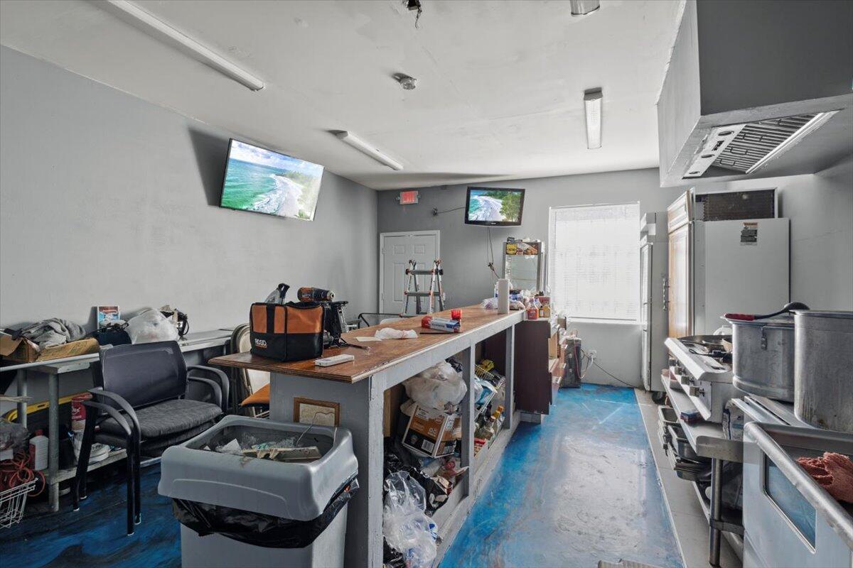 FRESHWATER 11TH & 12TH AV - Commercial Sale