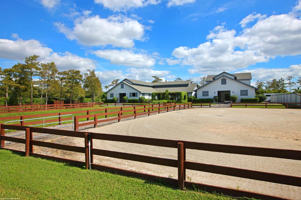 SADDLE TRAIL PARK OF WELL - Residential
