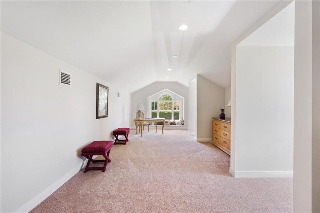 SADDLE TRAIL PARK OF WELL - Residential