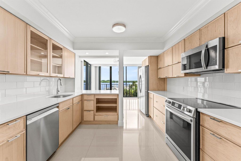 Photo of 124 Lakeshore Drive #5310, North Palm Beach, FL 33408 (MLS # R11134437)