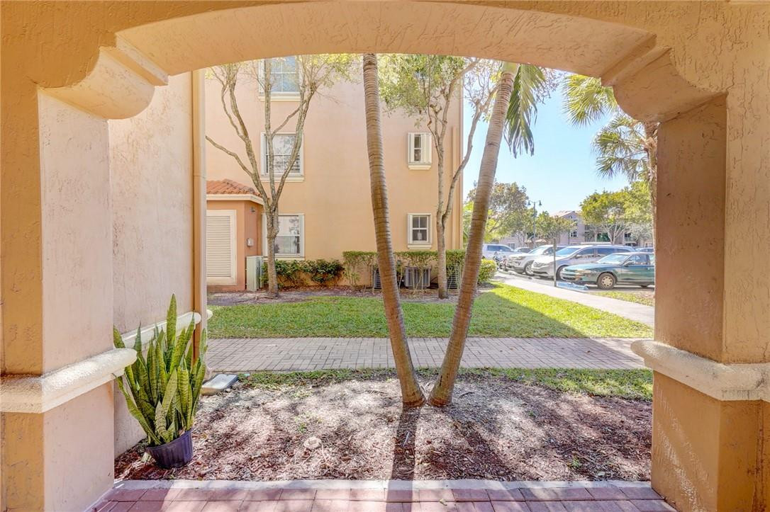 The Courts at Doral Isles - Residential