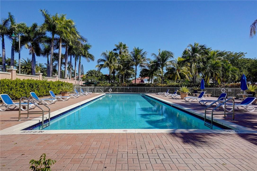 The Courts at Doral Isles - Residential