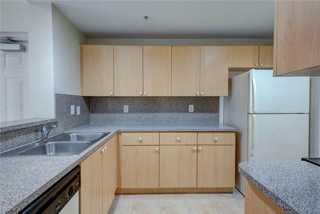 The Courts at Doral Isles - Residential