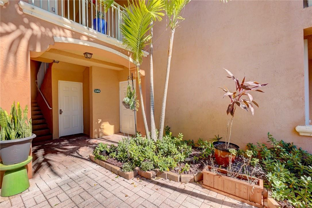 The Courts at Doral Isles - Residential