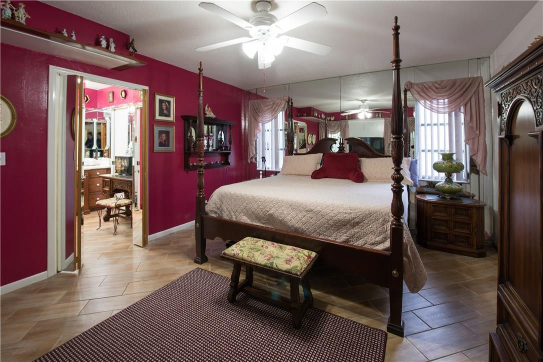 New Orleans Villas 81-21 - Residential