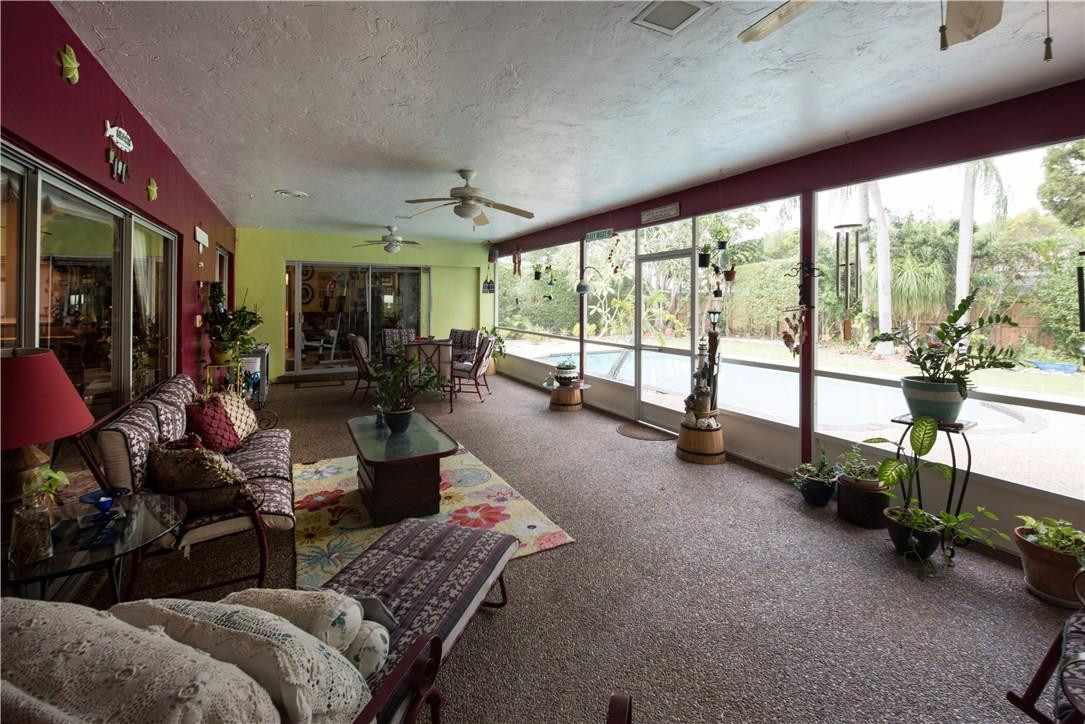 New Orleans Villas 81-21 - Residential