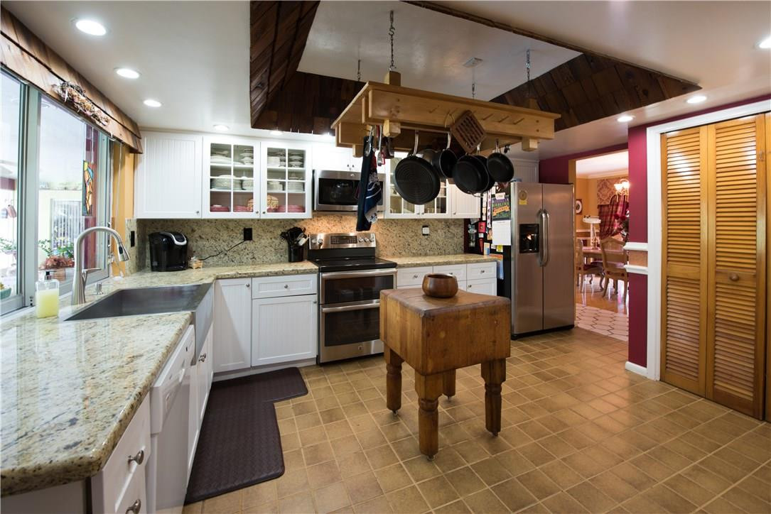 New Orleans Villas 81-21 - Residential