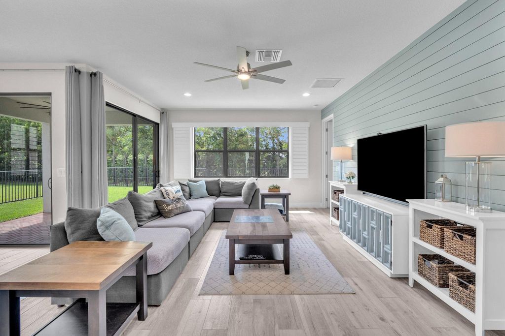 Photo of 7374 Estero Dr, Lake Worth, FL 33463 (MLS # F10401474)