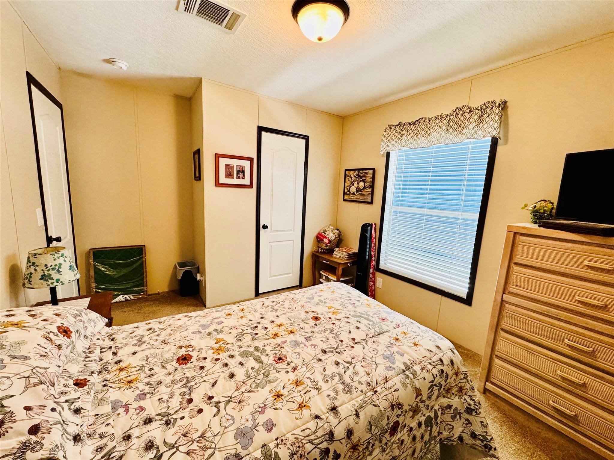 PALM VILLAGE RANCH - Residential