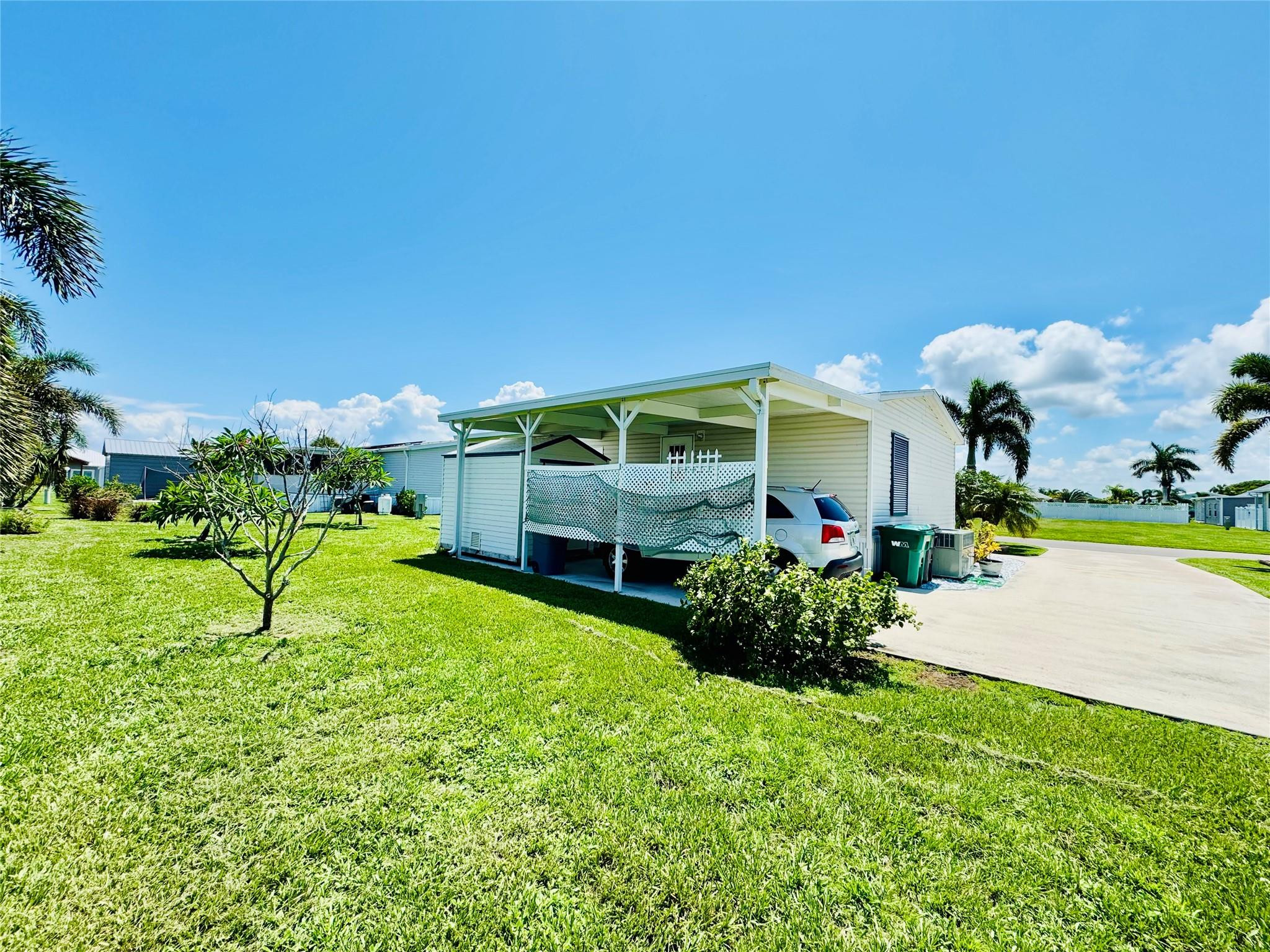 PALM VILLAGE RANCH - Residential