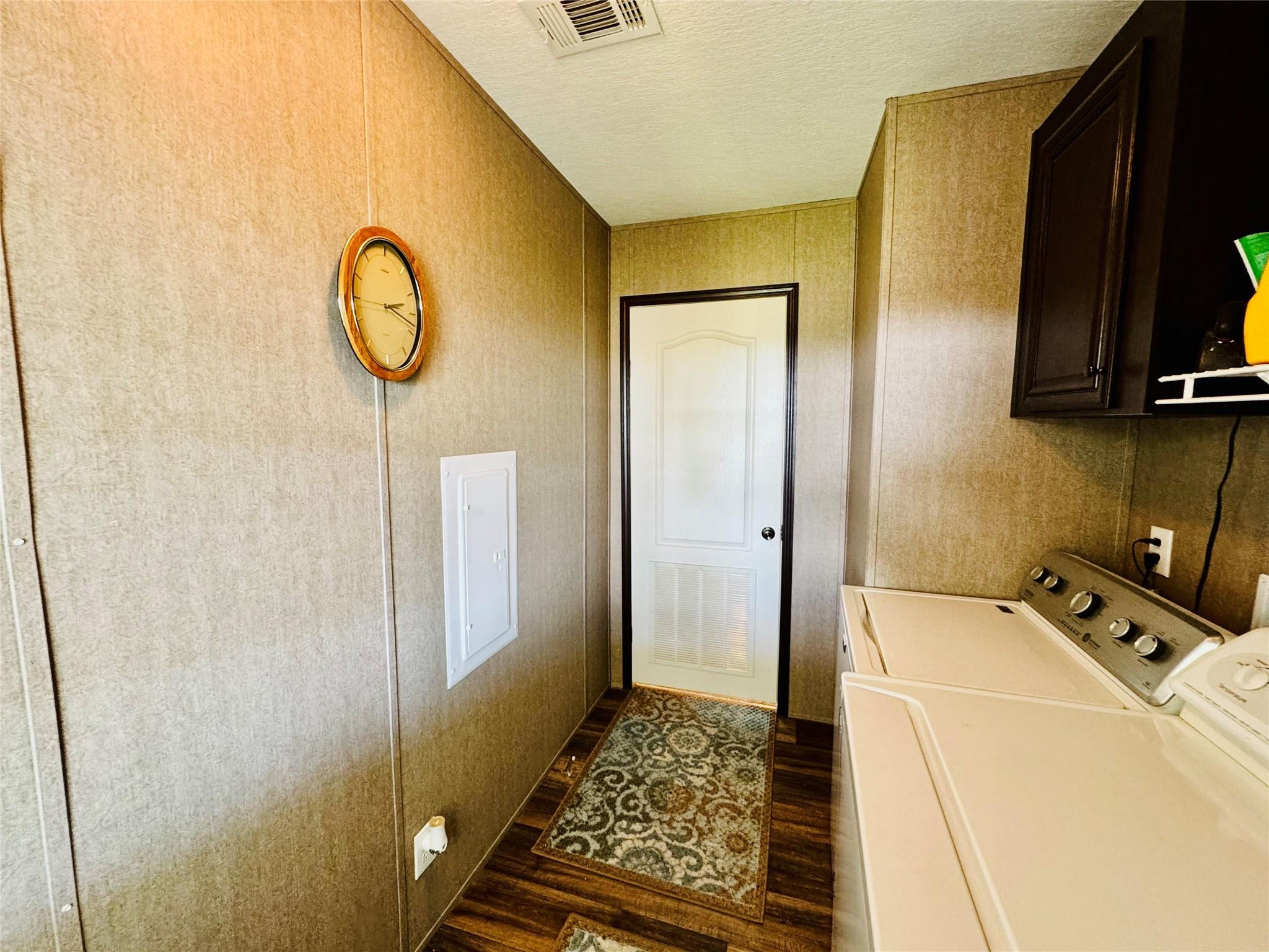 PALM VILLAGE RANCH - Residential