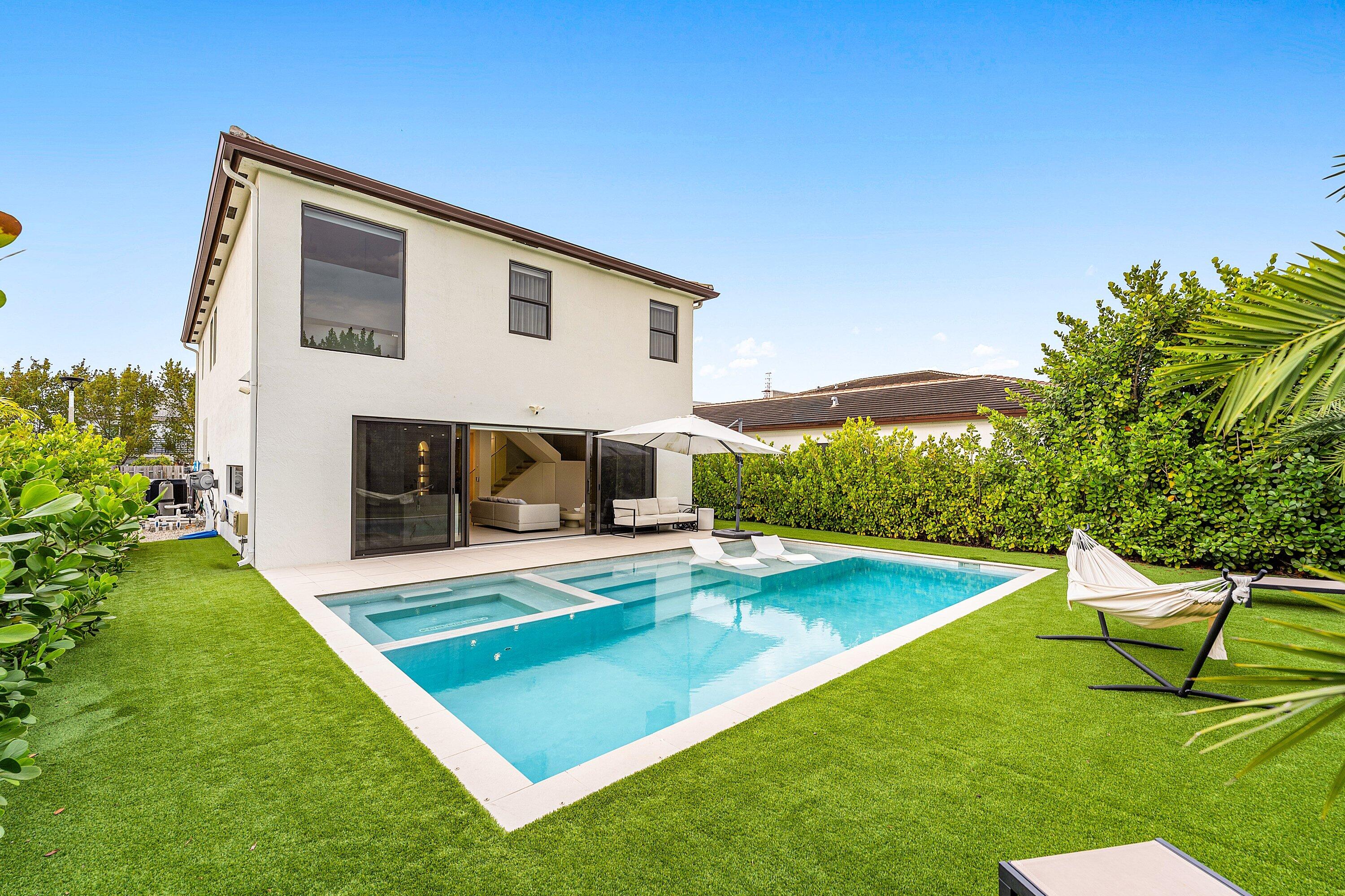 VIA VENTURA NEIGHBORHOOD 1 - Residential