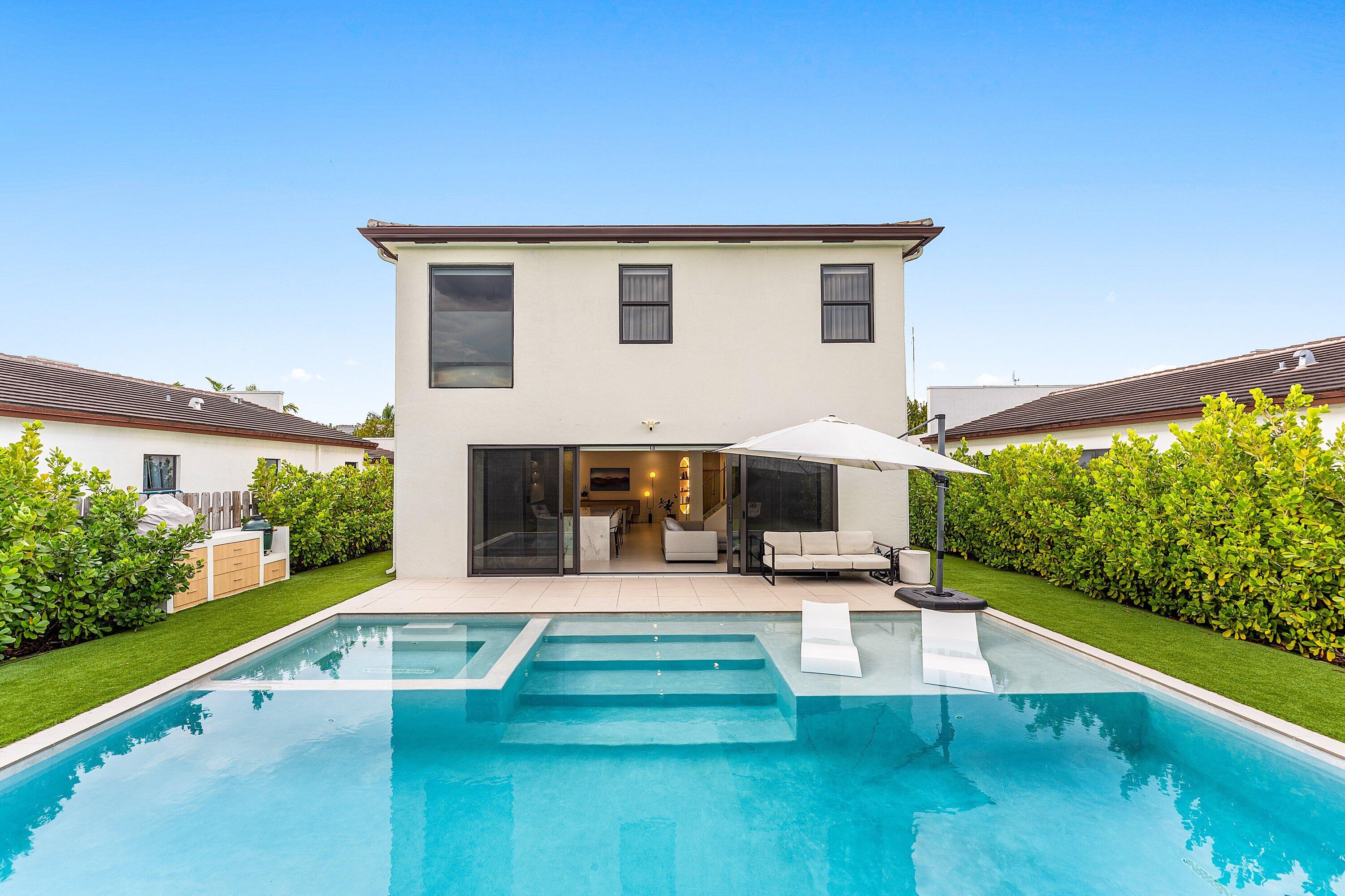 VIA VENTURA NEIGHBORHOOD 1 - Residential