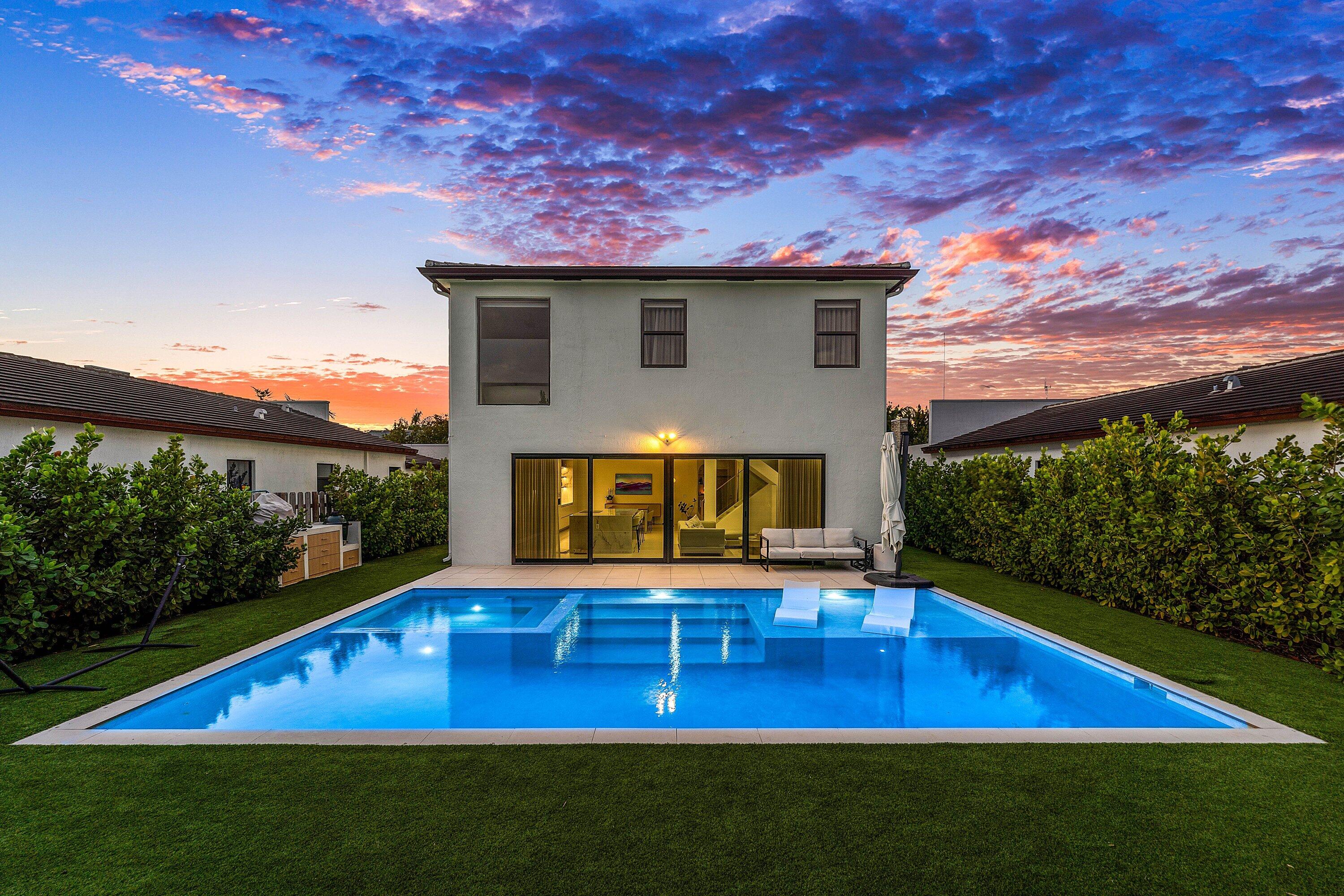 312 NE 210th Way, Miami, FL, 33179/$1,499,000 2 312 NE 210th Way