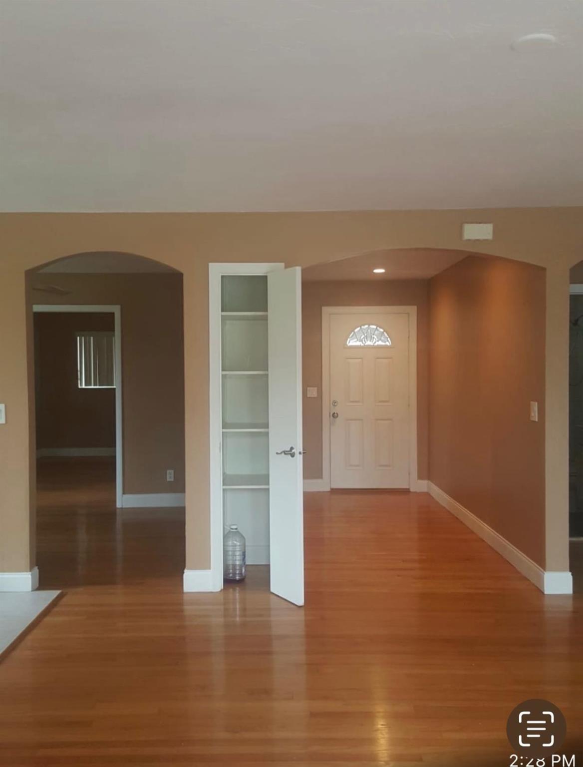 TOWN OF DEERFIELD - Residential Lease