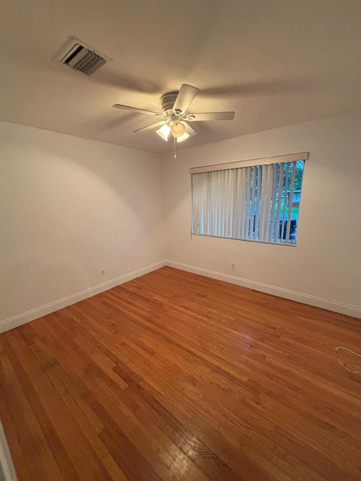 TOWN OF DEERFIELD - Residential Lease