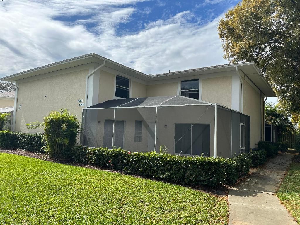 Photo of 1536 N Lawnwood Circle #2, Fort Pierce, FL 34950 (MLS # R10956880)