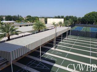 WELLINGTON CONDOS - Residential