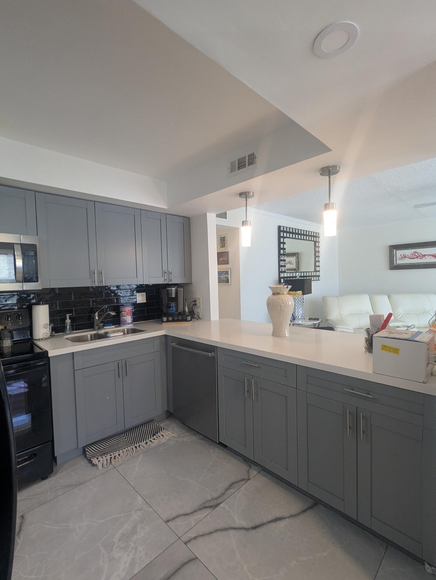 WELLINGTON CONDOS - Residential