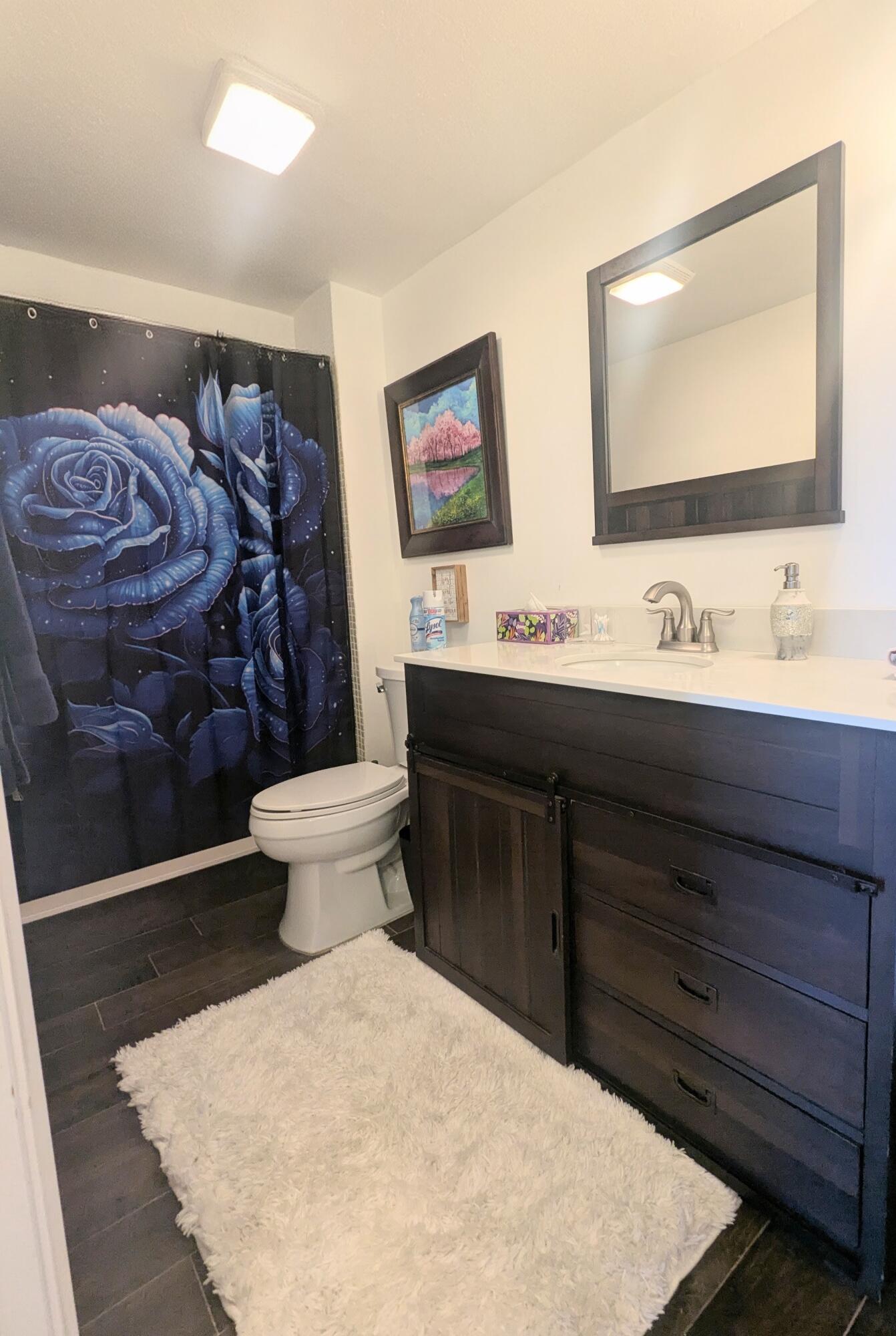 WELLINGTON CONDOS - Residential