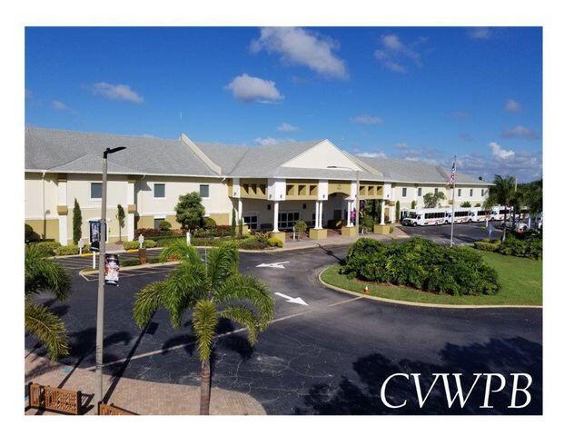 WELLINGTON CONDOS - Residential