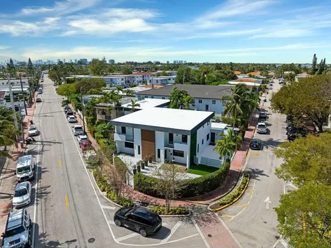 7996 Crespi Boulevard, Miami Beach, FL 33141 - MLS#: R11077289