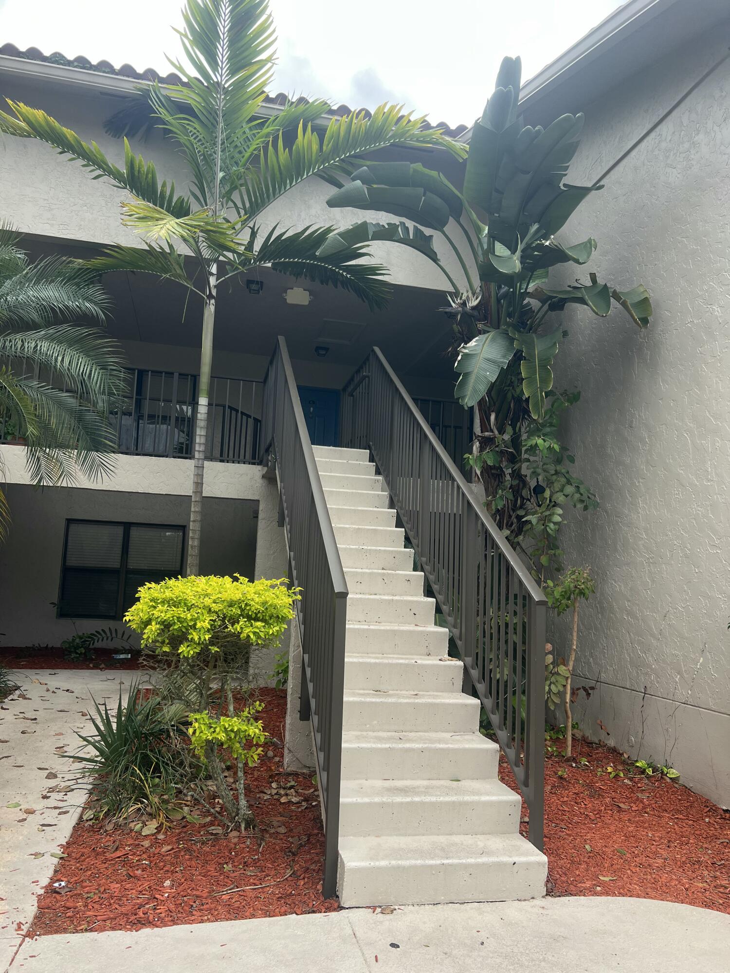 PALM BEACH PLACE CONDO - Residential Lease