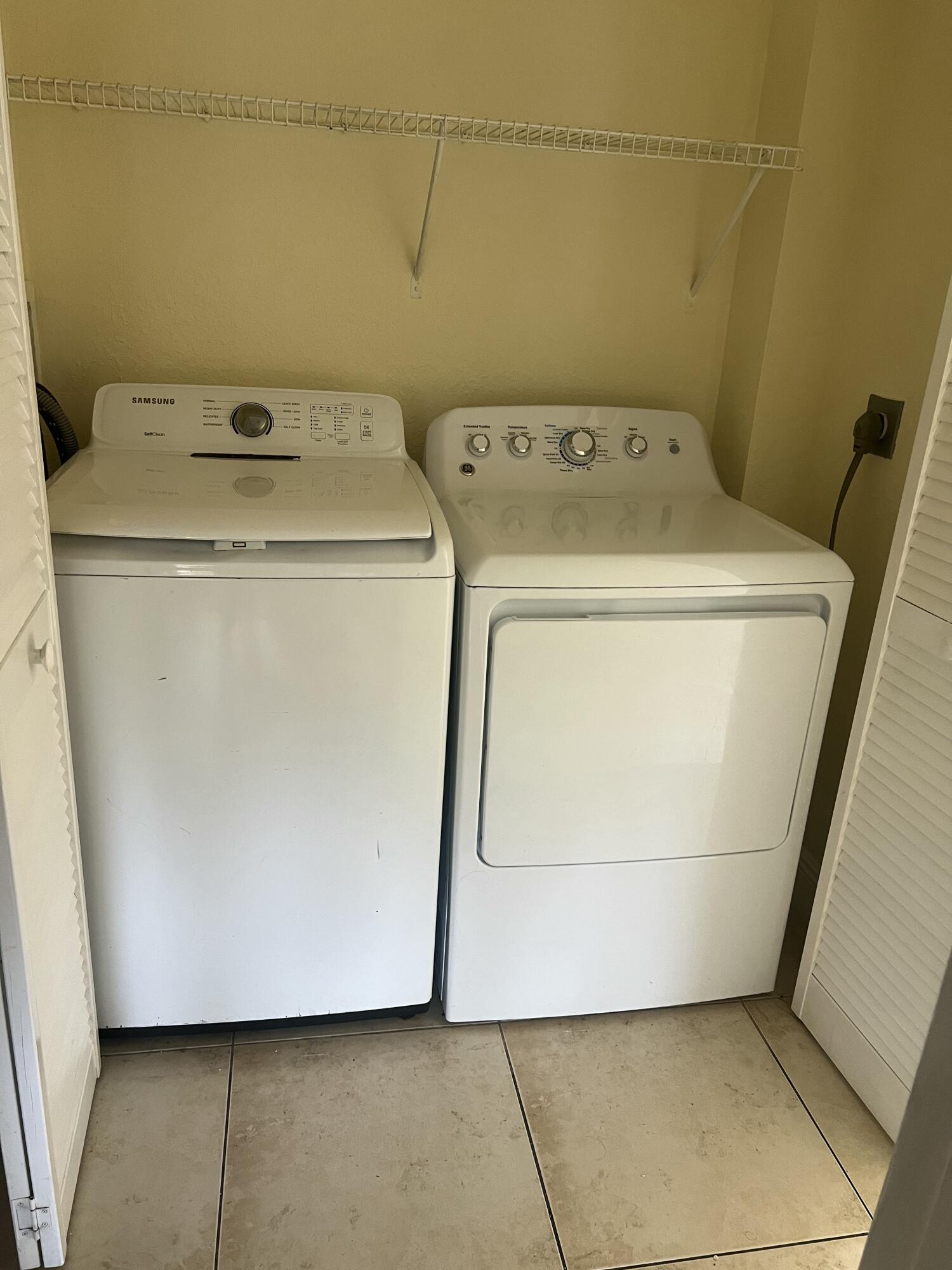 PALM BEACH PLACE CONDO - Residential Lease