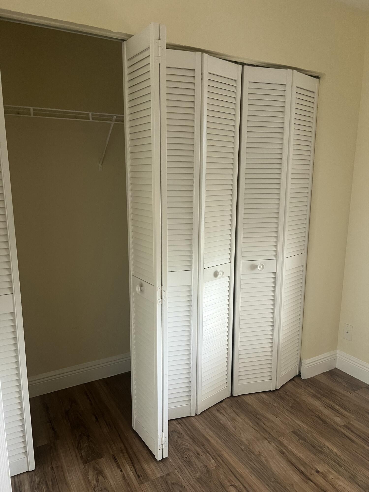 PALM BEACH PLACE CONDO - Residential Lease