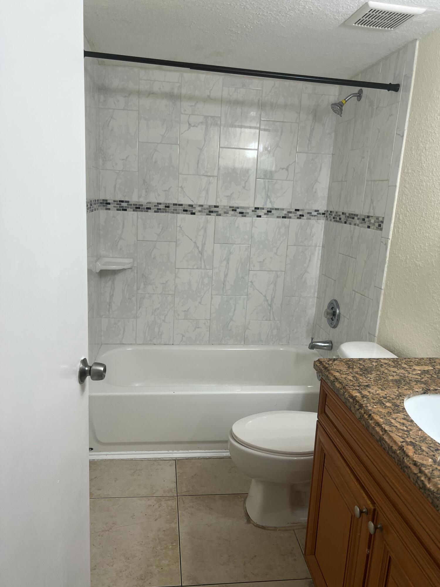 PALM BEACH PLACE CONDO - Residential Lease