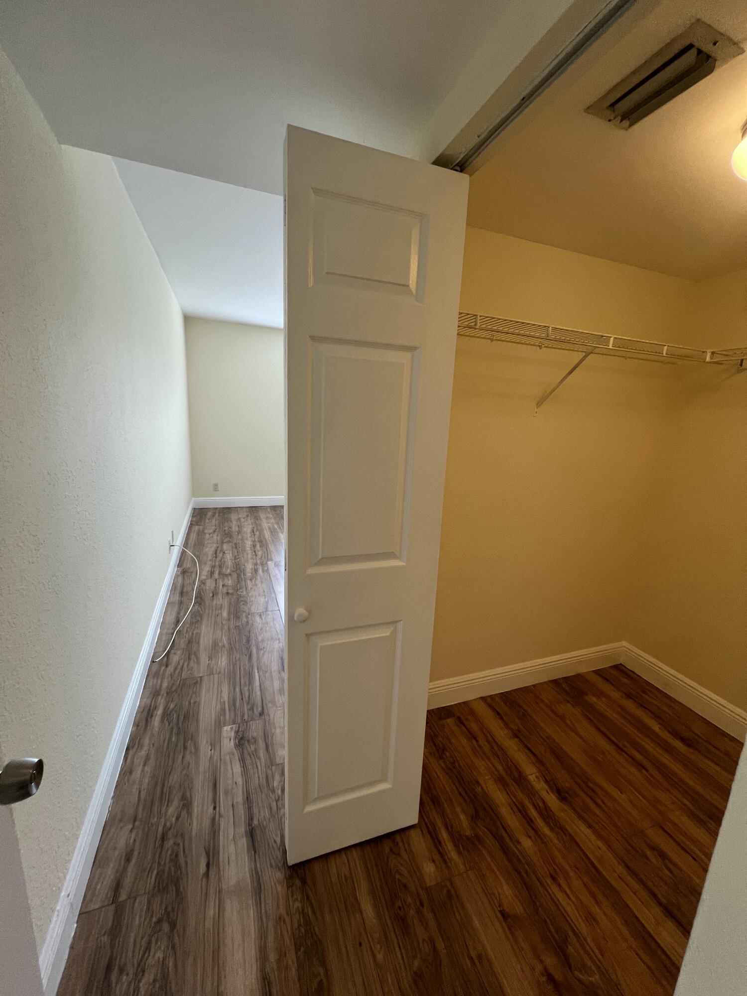 PALM BEACH PLACE CONDO - Residential Lease