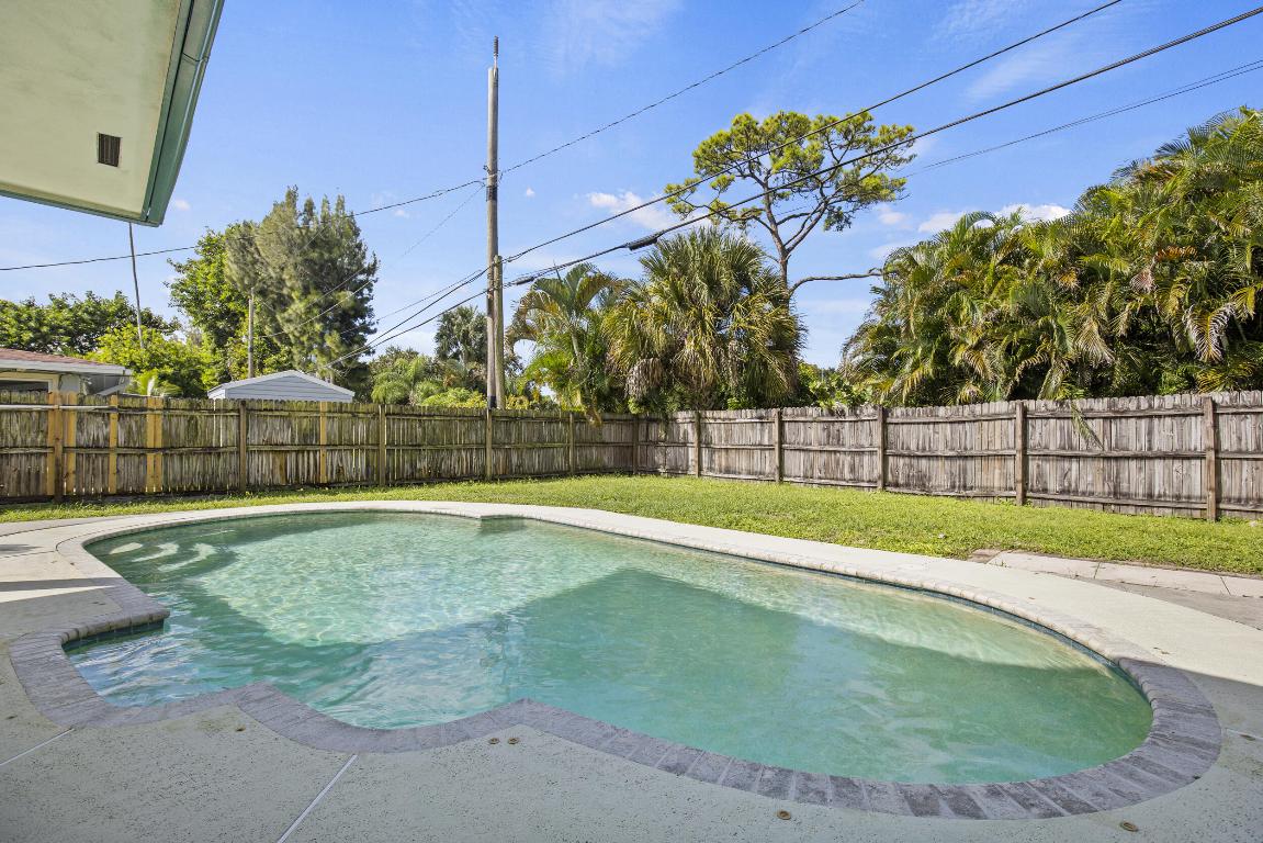 PALM SPRINGS VILLAGE 2 - Residential