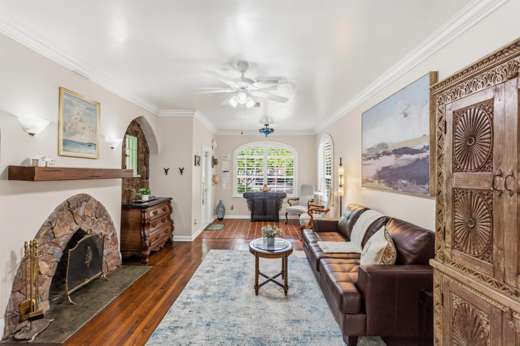 Photo of 614 SE 5TH Court, Fort Lauderdale, FL 33301 (MLS # B26081321)